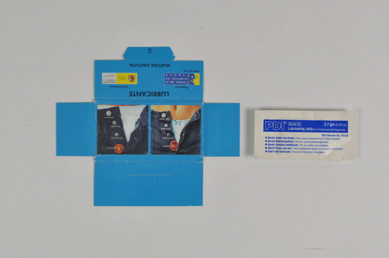 Consejo De La Juventud Espana / Ministerio  De Enveloppe de gel lubrifiant "Attracion, seduccion, provocacion, prevencion"  (Attraction, séduction, provocation, prévention) Espagne 2003 2003.101.72.1-2 Photo Mucem