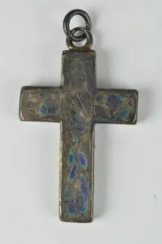 croix-pendentif 1953.35.43 Photo Mucem
