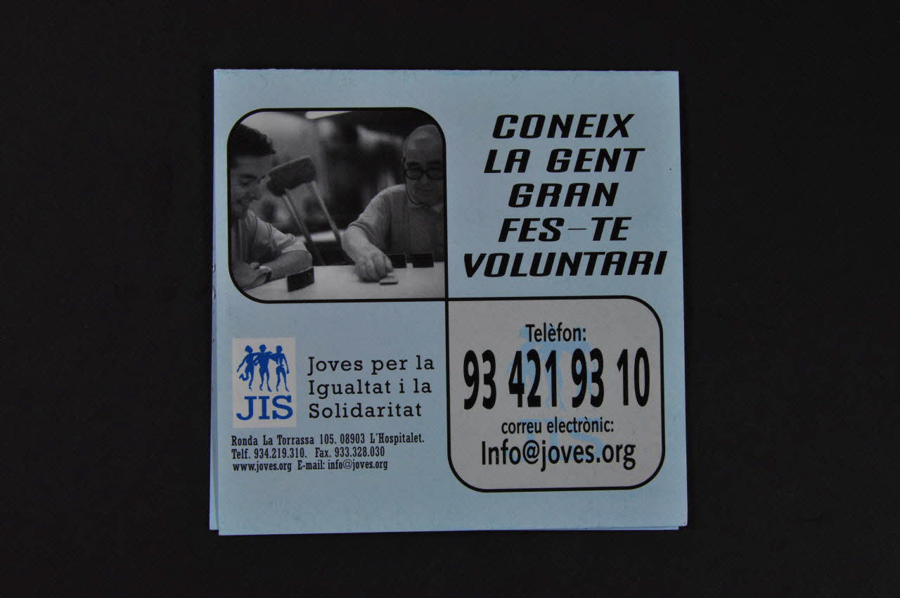 Dépliant "Coneix la gent gran. Fes-te voluntari" (Rencontre les personnes âgées. Fais-toi volontaire) 2003.102.28 Photo Mucem