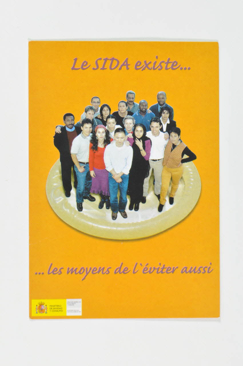 Espagne. Ministerio de sanidad y consumo carte postale "Le sida existe ...  les moyens de l'éviter aussi" (français) Espagne 2003 2003.102.43 Photo Mucem