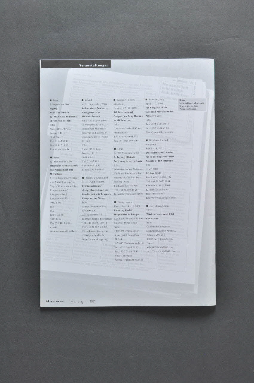 Aids Info Docu Schweiz revue "AIDS Infothek" Lorraine, France 2000/8 2004.119.126 Photo Mucem