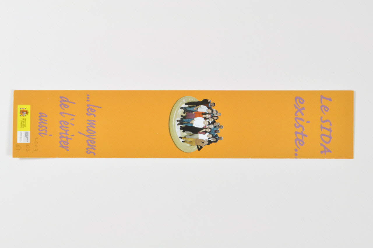 Espagne. Ministerio de sanidad y consumo marque-page "Le sida existe ...  les moyens de l'éviter aussi" (français) Espagne 2003 2003.102.61 Photo Mucem