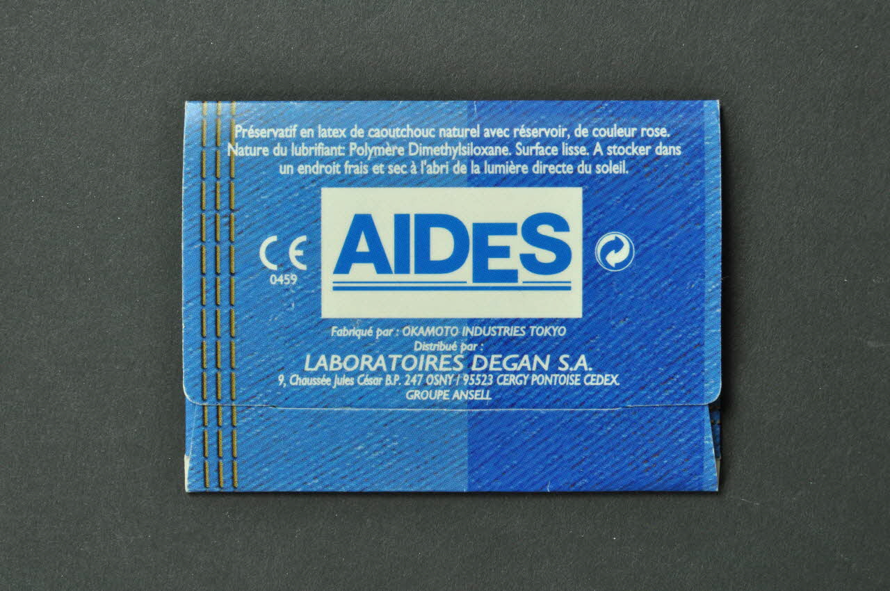 Enveloppe de préservatif Manix Super / AIDES 2005.101.89 Photo Mucem