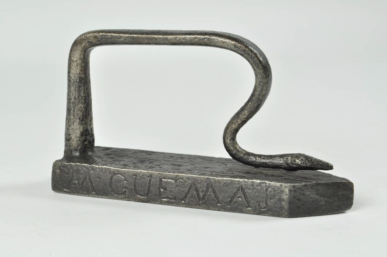 fer à repasser Pays de la Loire, France 1953 1953.36.2 Photo Mucem