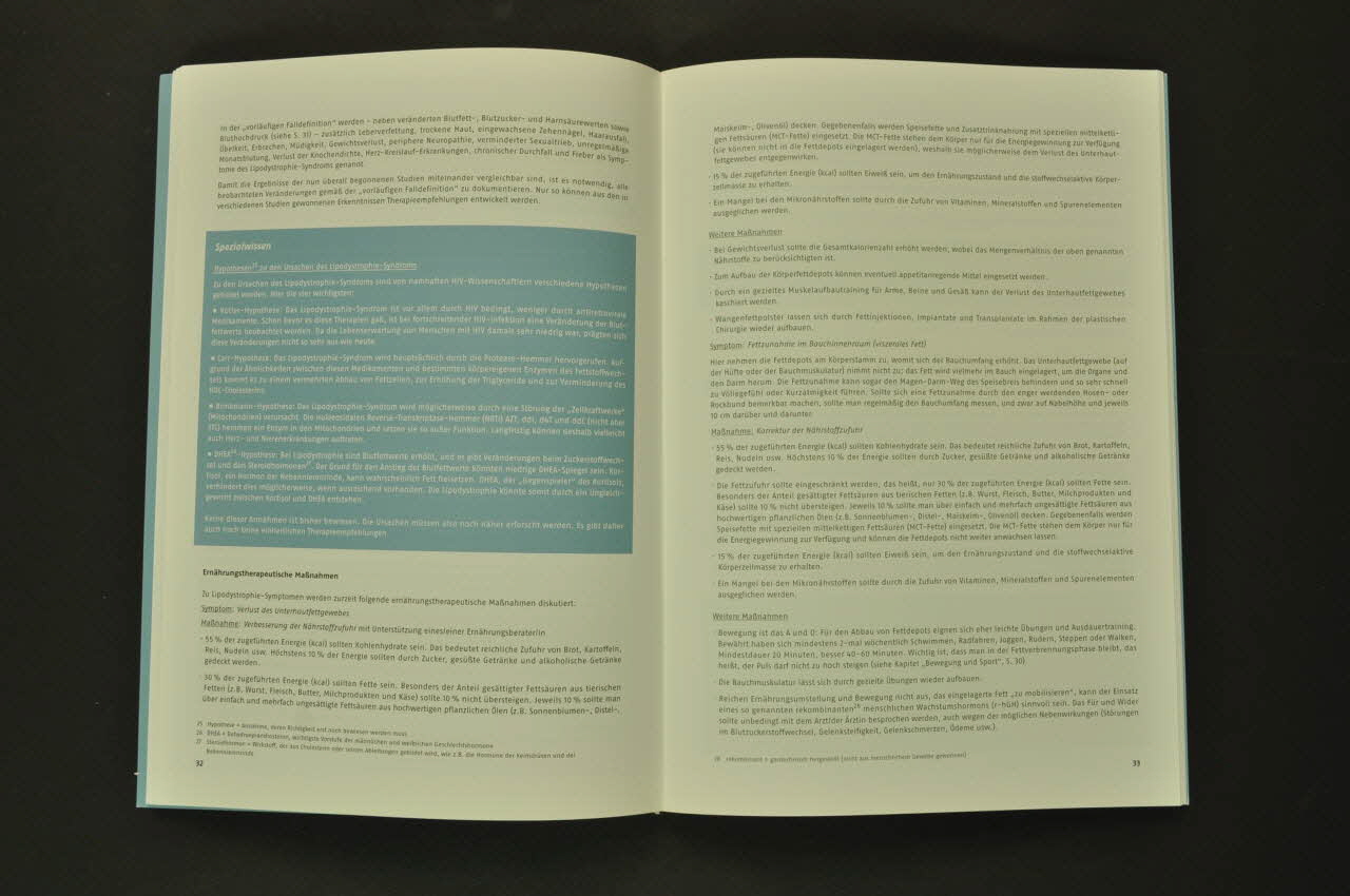 Deutsche Aids-Hilfe, Aide Suisse Contre Le Sida BROCHURE "Rund um die. Ernährung. Informationen für Menschen mit HIV und AIDS" Allemagne 2000 2004.119.153  Photo Mucem