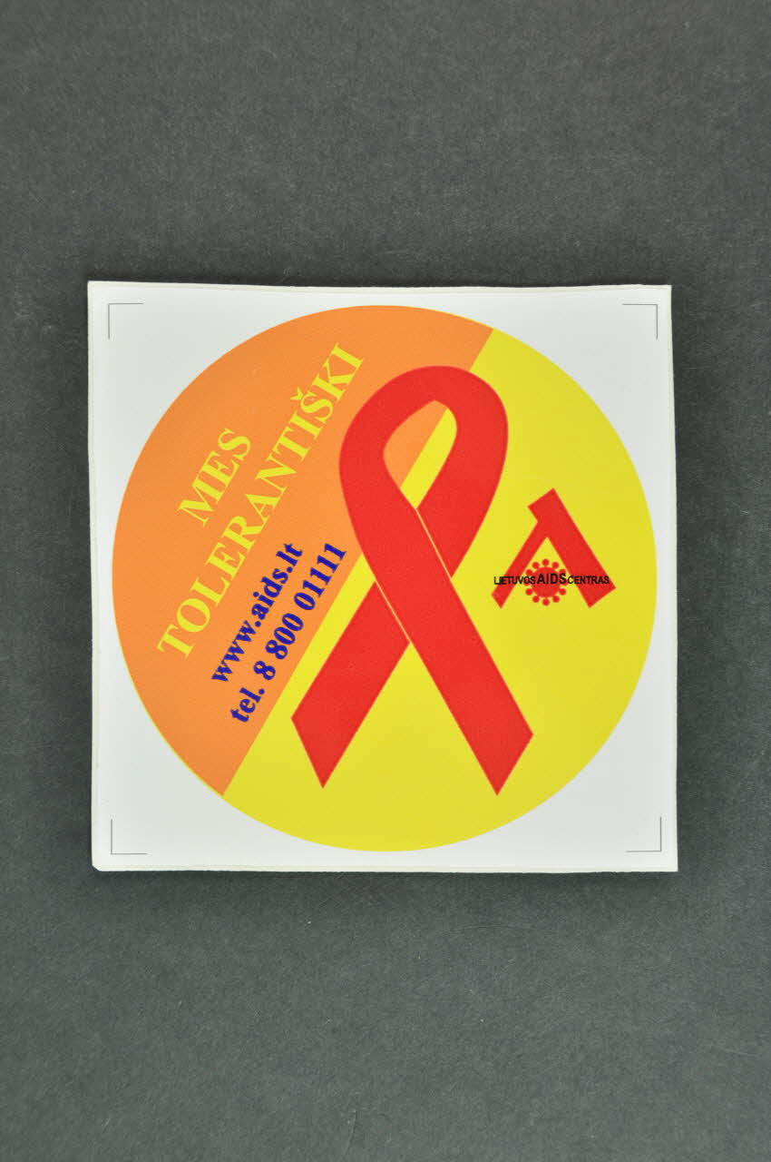 autocollant "Mes Tolerantiski" (Nous sommes tolérants) 2005.113.8 Photo Mucem