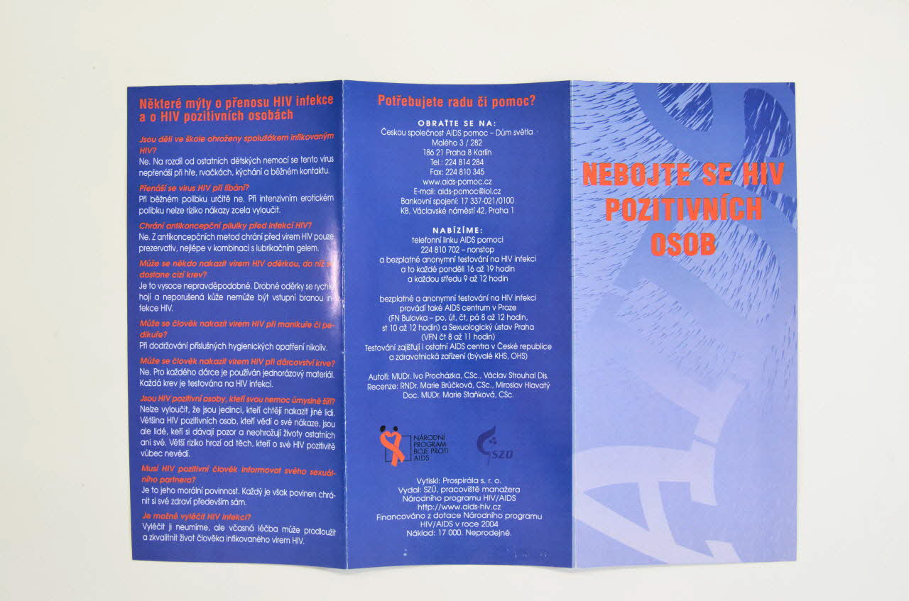 Narodni Program Boje Proti Aids / SZU Dépliant "Nebojte se hiv pozitivnich osob"  (traduire) République Tchèque 2004 2005.114.26  Photo Mucem