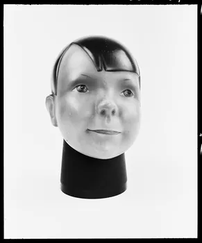 photographie Chapellerie Nico. Rue de Rennes. Paris Ph.1992.1.354  Photo