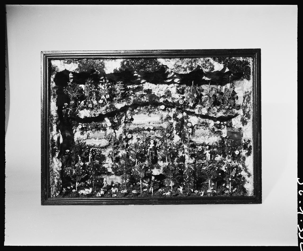 photographie Crèche en verre, mousse et bois Ph.1992.1.392  Photo