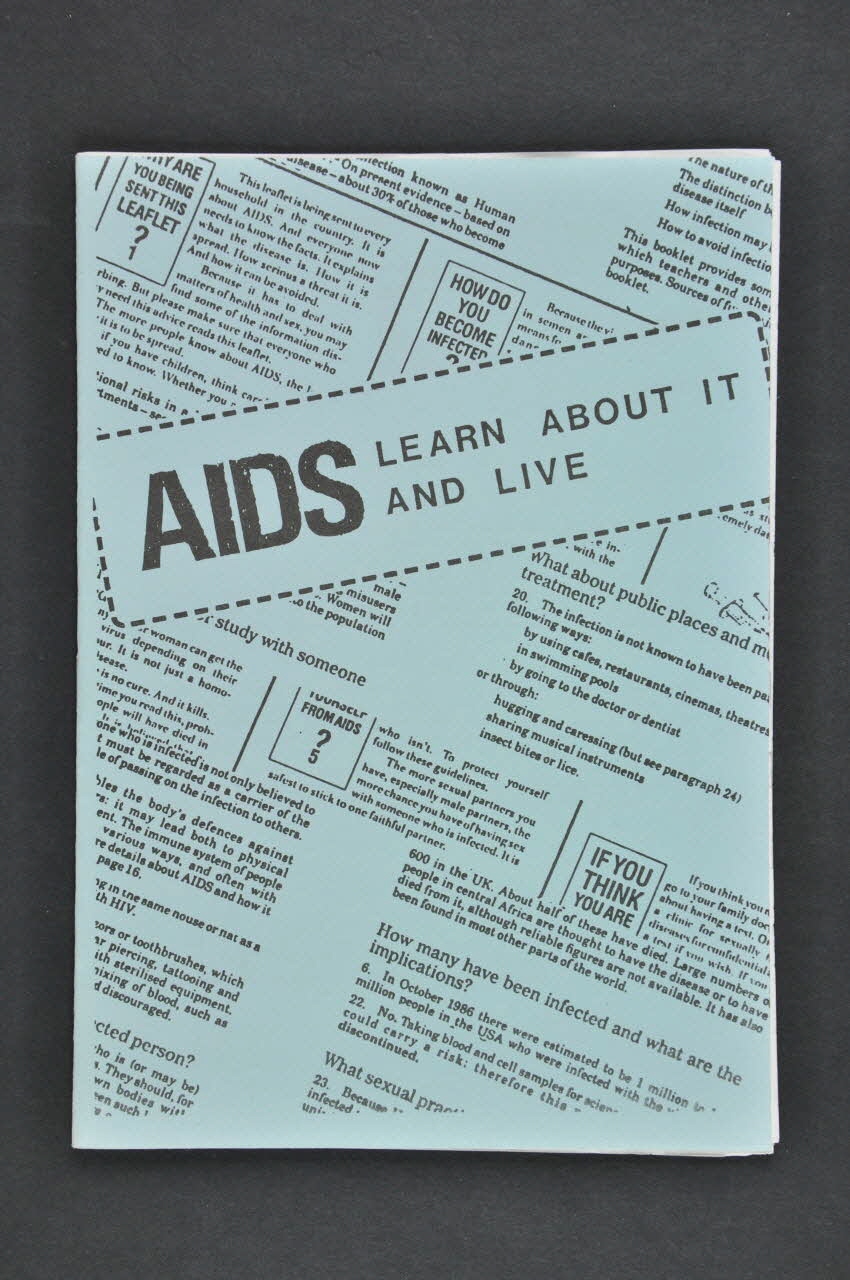 BROCHURE AIDS LEARN ABOUT IT AND LIVE 2003.105.38 Photo Mucem