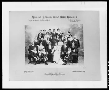 photographie MNATP. Exposition. Liens de famille (17 avril 1991 - 29 juillet 1991) Ph.1992.38.11  Photo