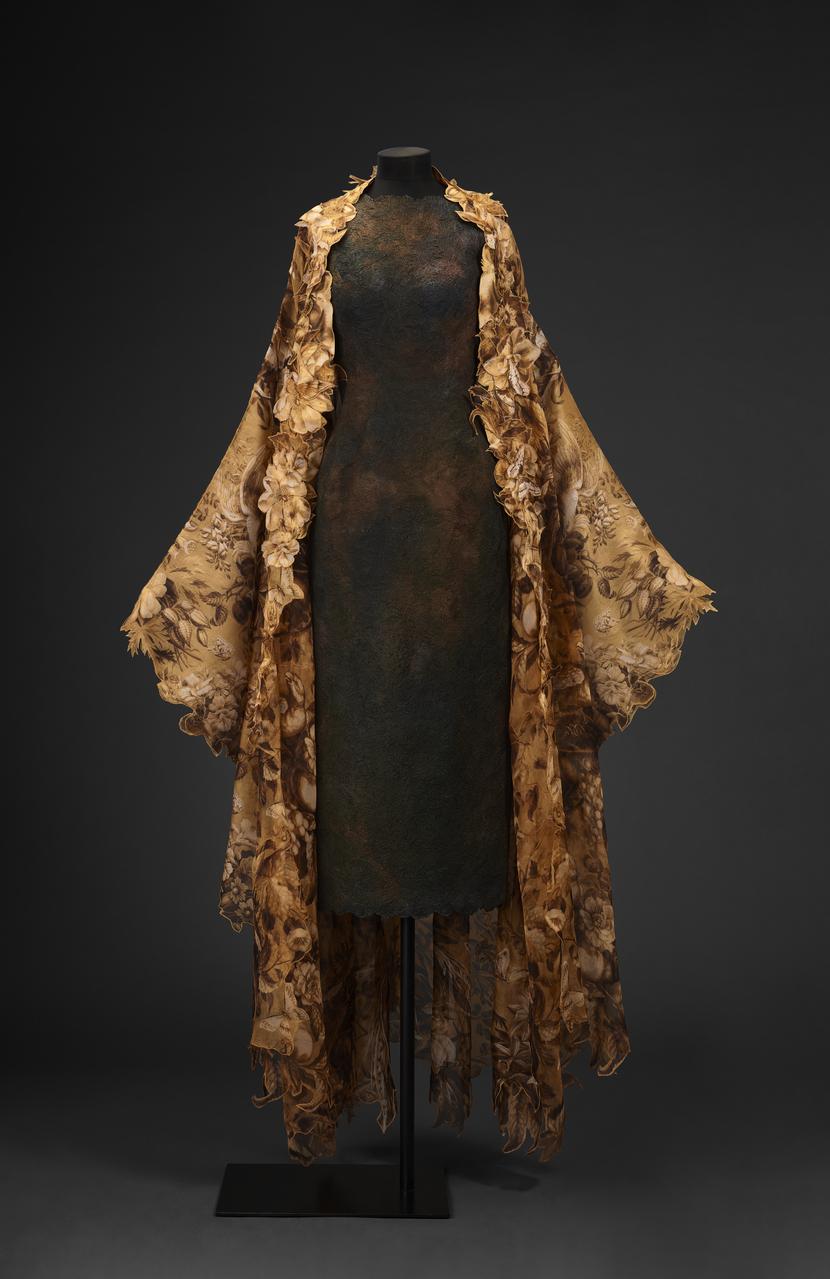 Franck Sorbier robe Robe de la Collection "Zao Wou-Ki" - 2005 Ile-de-France, France 2005-2017 2024.28.8.1-2 Photo Mucem / Marianne Kuhn