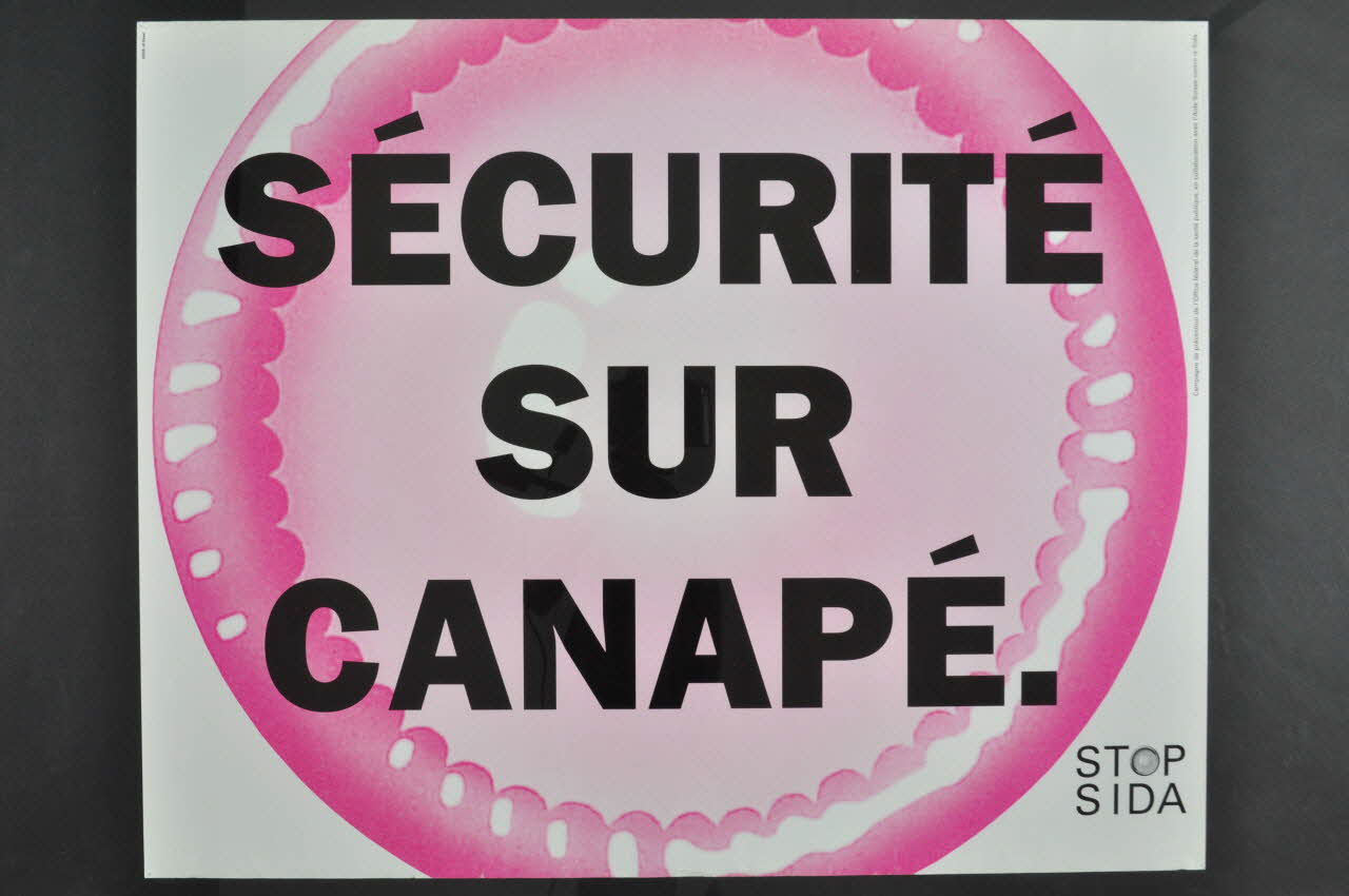 affiche "Sécurité sur canapé" (en français) 2004.119.229 Photo Mucem