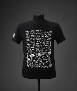 Lunar tee-shirt T-shirt sérigraphié produit pour les 30 ans du groupe YCP Croatie 2022 2024.15.11 Photo Mucem / Marianne Kuhn