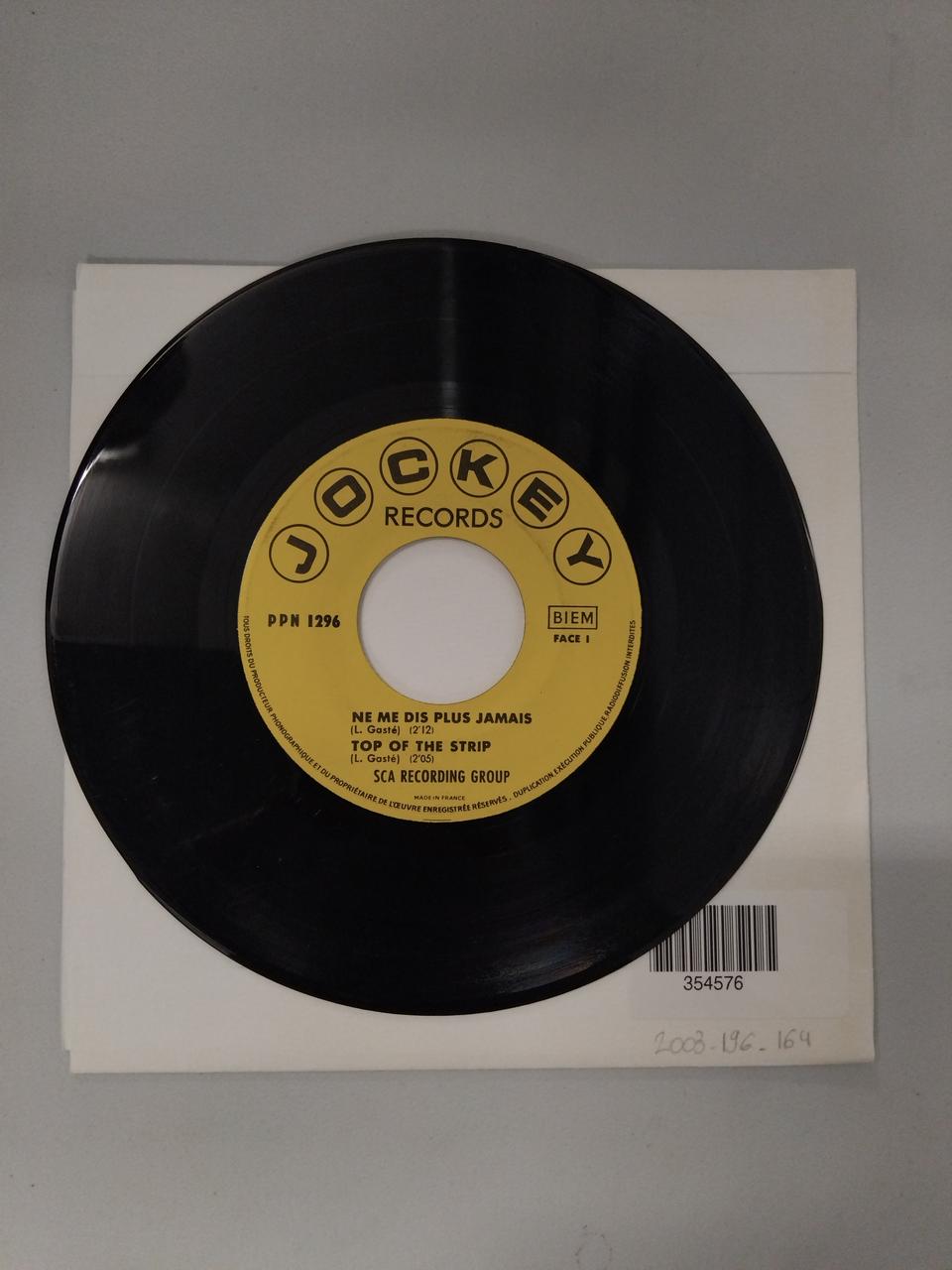 disque 45 tours Ne me dis plus jamais 2003.196.164 Photo Mucem