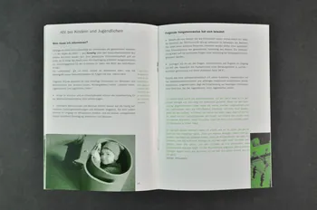 Aide Suisse Contre Le Sida (Ass) BROCHURE "Datenschutz - Schutz der privatsphäre. Eine Broschüre für Menschen mit HIV/Aids, für Arbeitgeber, Versicherer und Ärzte / Ärztinnen"  (Protection des données - protection de la vie privée. Une brochure destinée aux personnes vivant avec le VIH/sida, aux employeurs, assureurs et médecins) Lorraine, France 2002/11 2004.119.25 Photo Mucem