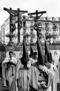 André Martin tirage photographique moderne Procession de la Semaine sainte Castille-et-Leon, Espagne 1956 2025.1.6  Photo André Martin