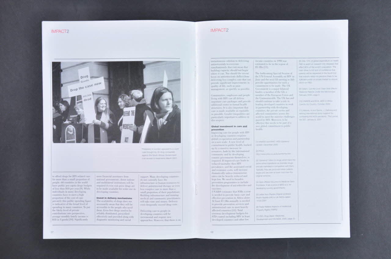 National Aids Trust (NAT) BROCHURE Impact 2 : "Done enough?" (Fait assez ?) Grande Bretagne 2001 2003.106.47 Photo Mucem
