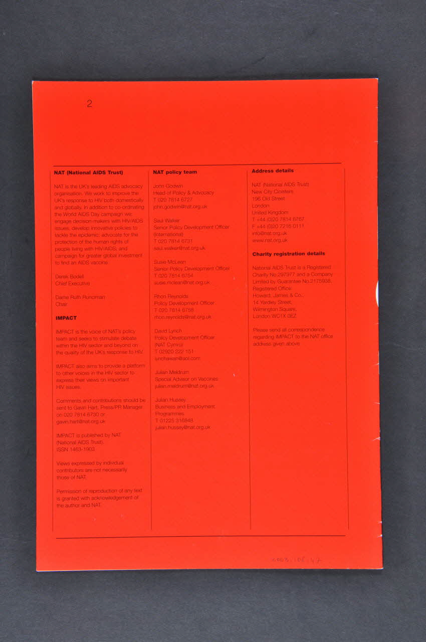 National Aids Trust (NAT) BROCHURE Impact 2 : "Done enough?" (Fait assez ?) Grande Bretagne 2001 2003.106.47 Photo Mucem
