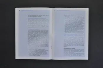 Aide Suisse Contre Le Sida (Ass) BROCHURE "HIV Im Arbeitsumfeld. Ein Leitfaden für Arbeitgeber" (Le VIH en milieu professionnel. Guide à l'usage des employeurs.) Lorraine, France 2003 2004.119.50.1-3  Photo Mucem