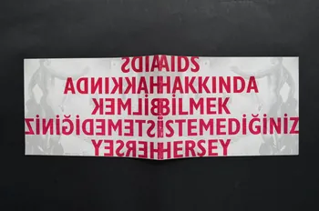 BROCHURE "AIDS Hakkinda Bilmek istemediginiz Hersey" (traduire) 2005.116.26  Photo Mucem
