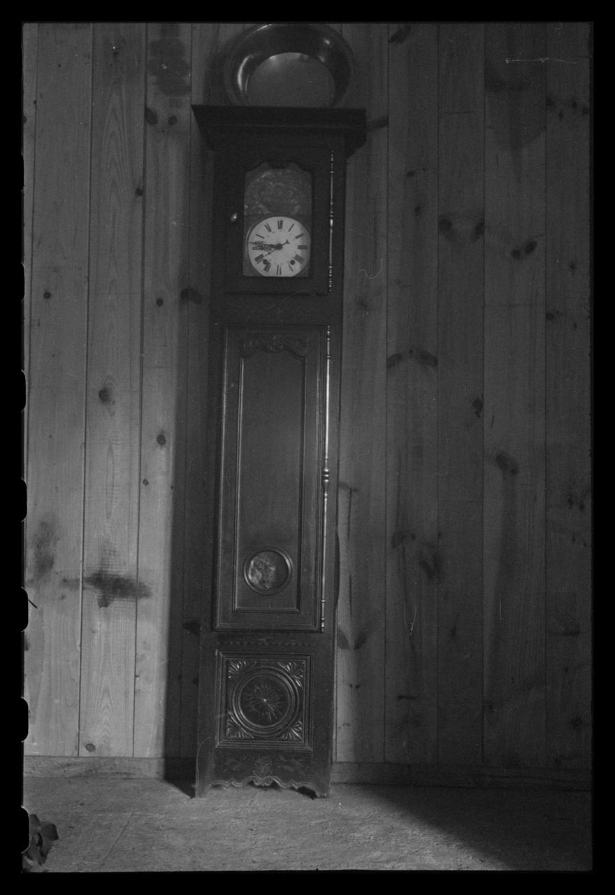 Maurice Coz ; René Coz ; Franck Eliès photographie Maison Lecorre. Horloge Bretagne, France 1942/1/19 Ph.1942.11.24  Photo