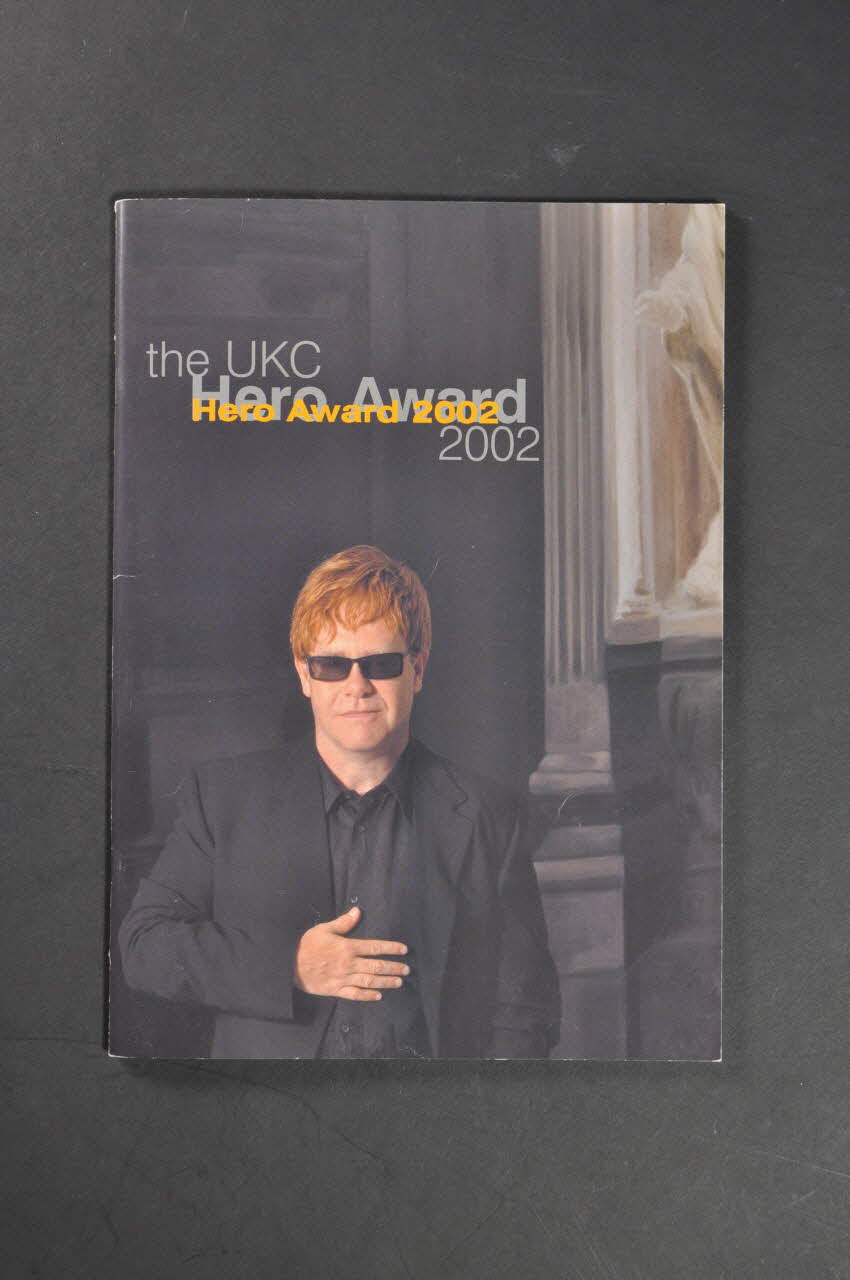 Elton John Aids Foundation, Crusaid, The Globe BROCHURE "The UKC Hero Award 2002" Grande Bretagne 2002 2003.108.17 Photo Mucem
