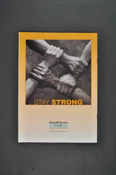 UK Coalition Of People Living With Hiv/Aids revue "This is a hold up . Lending a hand : the new breed of HIV groups" (C'est un hold up. Prêter la main : le nouveau courant dans les groupes VIH) Grande Bretagne 1999/11 2003.108.29.1-2 Photo Mucem