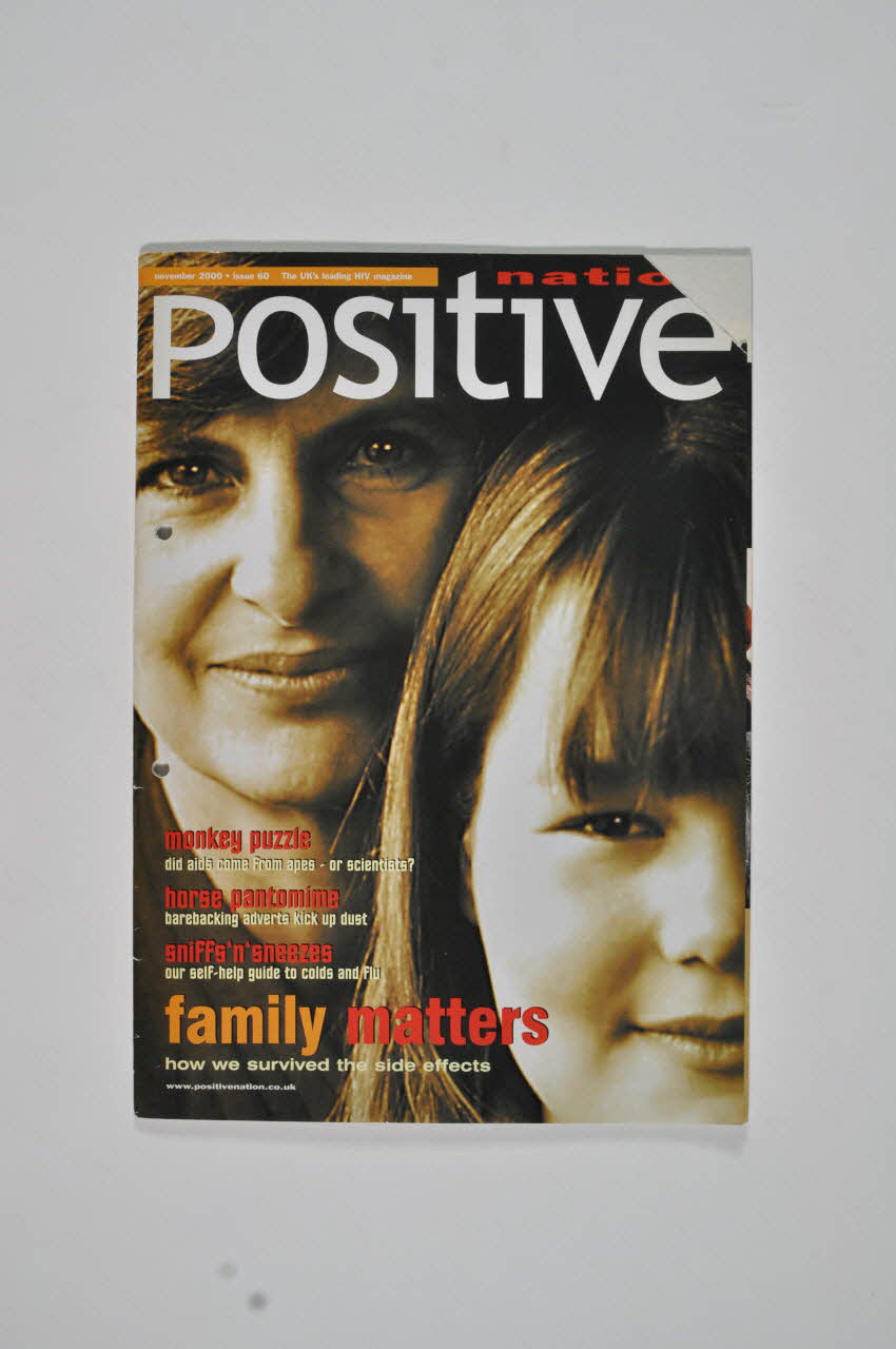 UK Coalition Of People Living With Hiv/Aids revue "Family matters. How we survived the side effects" (Affaire familiale. Comment nous avons survécu aux effets secondaires) Grande Bretagne 2000/11 2003.108.38 Photo Mucem