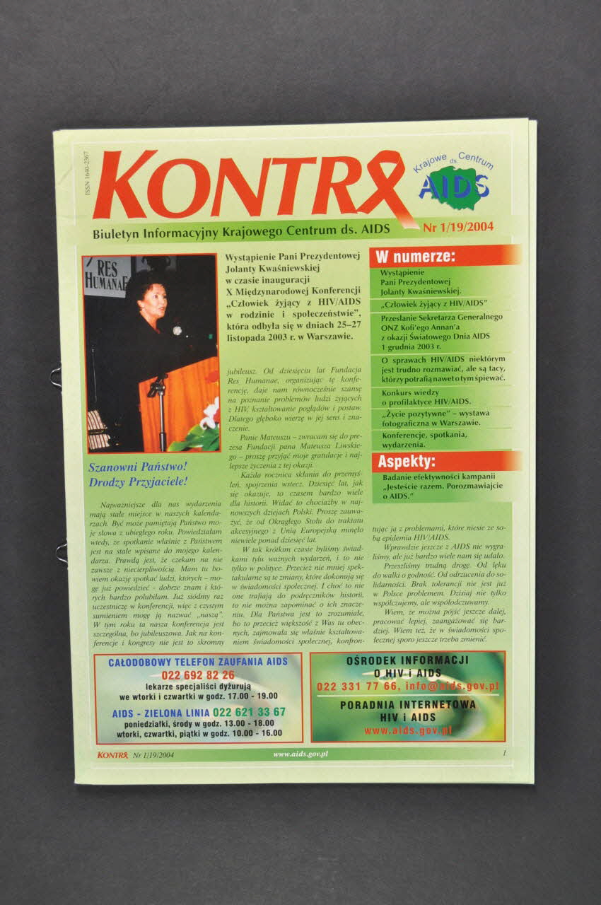 Krajowe Centrum Ds Aids (The National Aids Center) Bulletin d'information "Kontra", 2004, n°1/19 (en polonais ; résumés en anglais et en russe) / Badanie efektywnosci kampanii "Jestescie razem. Porozmawiajcie o AIDS" Pologne 2004 2005.120.43.1-3 Photo Mucem