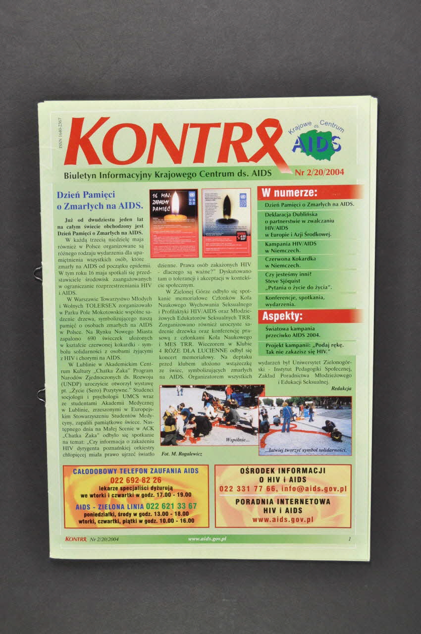 Krajowe Centrum Ds Aids (The National Aids Center) Bulletin d'information "Kontra", 2004, n°2/20 (en polonais ; résumés en anglais et en russe) / Deklaracja Dublinska o partenrstwie w zwalczaniu HIV/AIDS w Europie  i Azji Srodkowej (Déclaration de Dublin sur le partenariat pour combattre le VIH/sida en Europe et en Asie centrale) Pologne 2004 2005.120.44.1-3 Photo Mucem