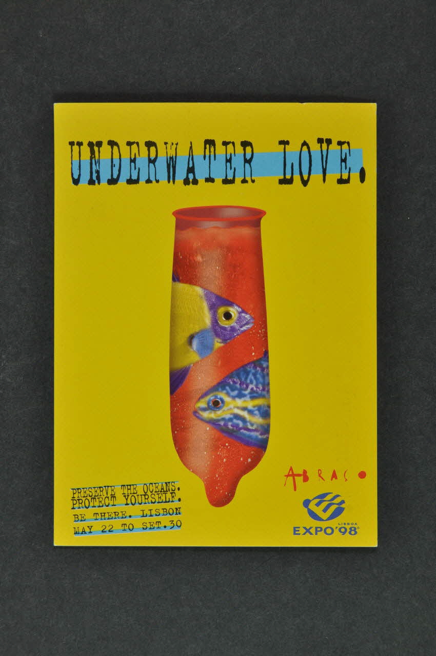 Abraço carte postale "Underwater love" (jaune) (en anglais) (amour sous marin) Portugal 1998 2003.109.174 Photo Mucem