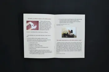 Aids Prevention Center, Latvijas Infektologijas BROCHURE "HIV Inficets cilveks Darba Kolektiva" (traduire) Lettonie 2003 2005.121.12 Photo Mucem
