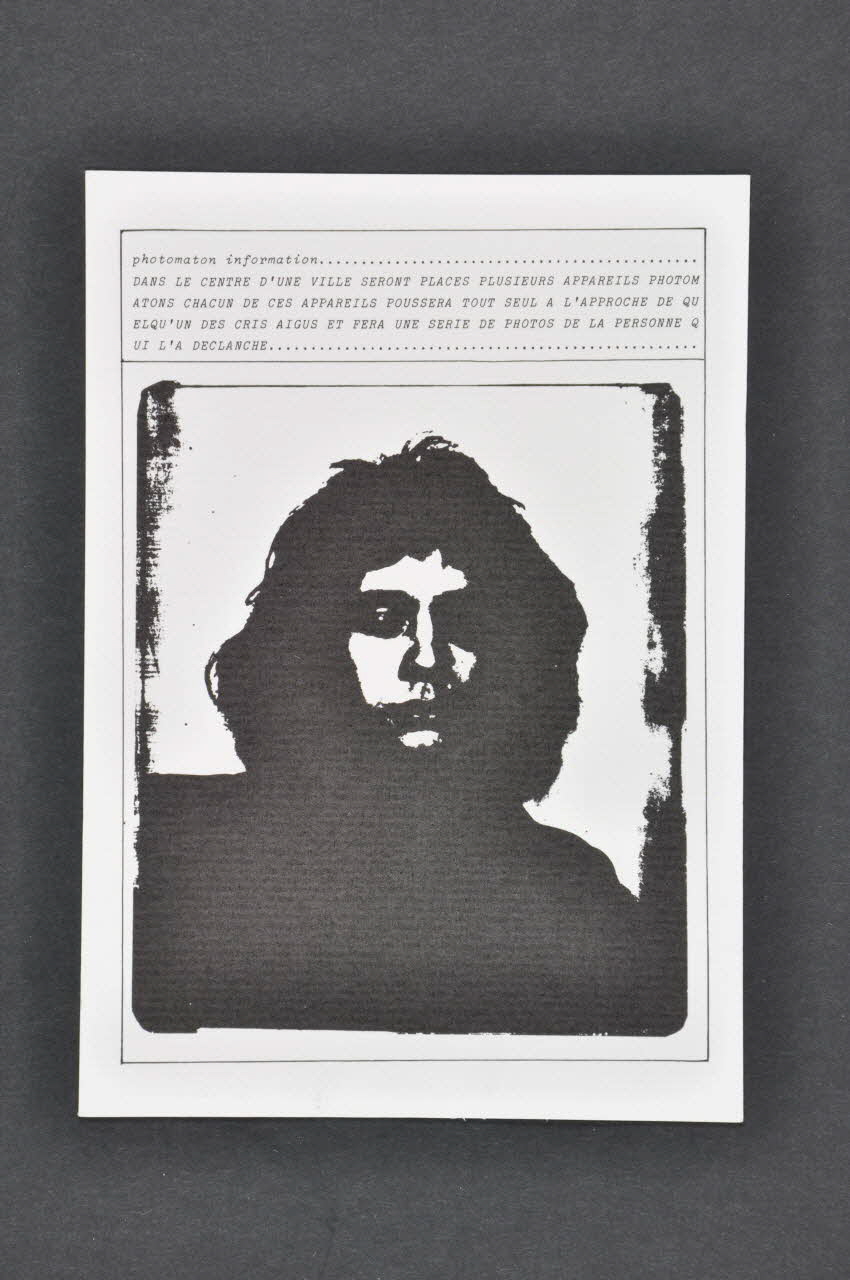 Abraço CARTON D'INVITATION Portugal 2002/7 2003.109.196 Photo Mucem