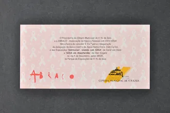 Abraço, Camara Municipal De V N Gaia CARTON D'INVITATION Exposition "Sobreviver" (Survivre) Portugal 1997 2003.109.202  Photo Mucem
