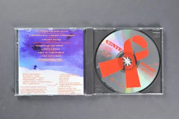 Abraço CD (compact disque) "Um abraço de Natal" (Un baiser de Noël) Portugal 1996 2003.109.205.1-3 Photo Mucem