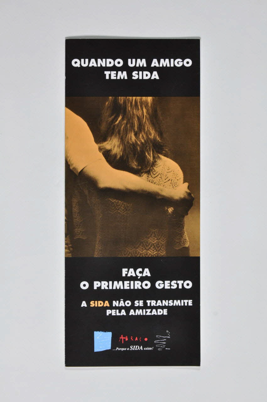 Abraço Dépliant Quando um amigo tem Sida Portugal 1992 2003.109.217 Photo Mucem