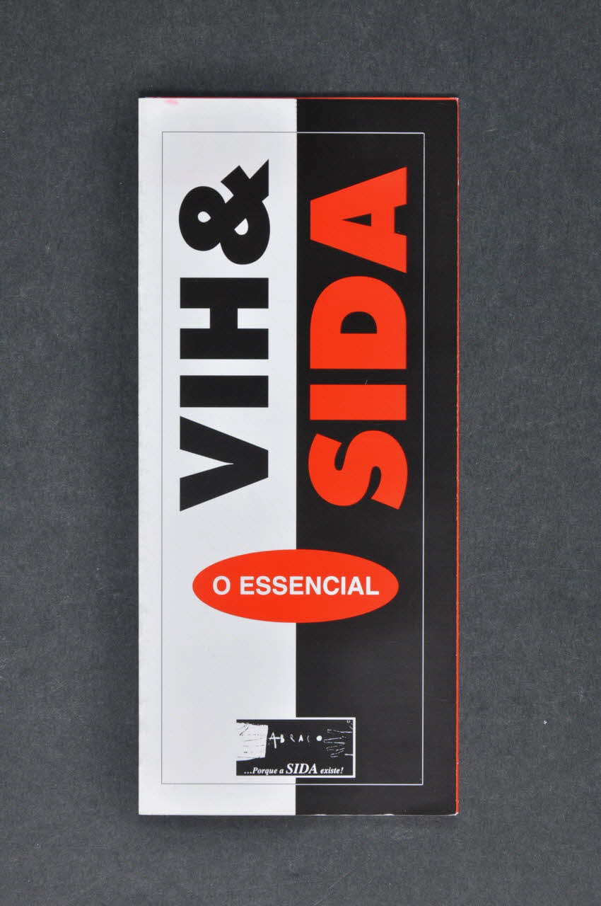 Abraço, Ministerio Da Salude, Commisao Nacional Dépliant "VIH & SIDA. O essencial" (VIH et SIDA. L'essentiel) Portugal 2001 2003.109.223 Photo Mucem