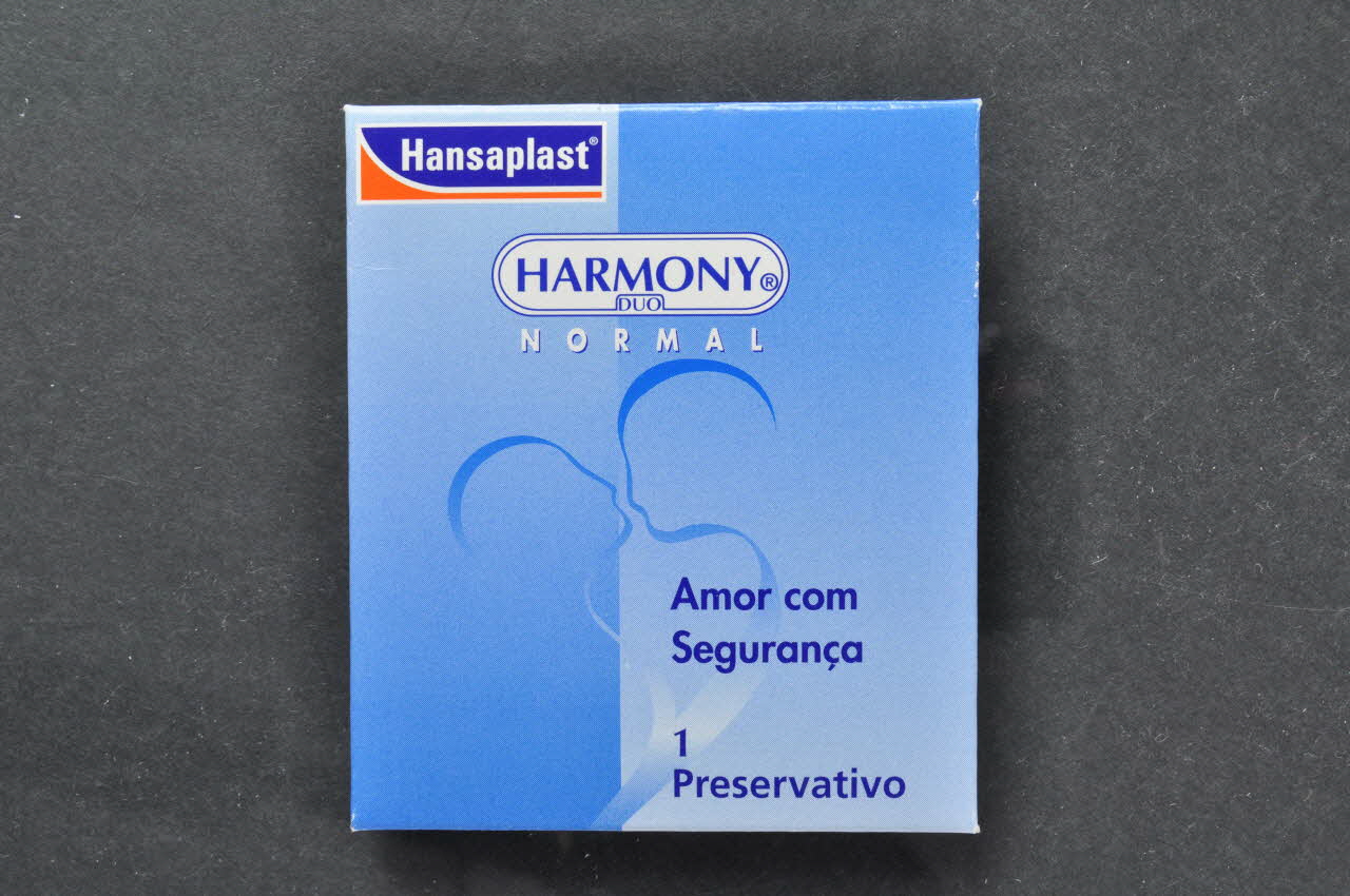 Abraço, Hansaplast, Harmony Préservatif Amor com segurança" (Amour avec sécurité) Portugal 2003 2003.109.255.1-2 Photo Mucem