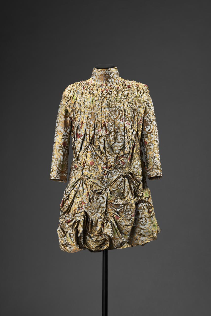 Franck Sorbier gilet Collection "Livre d'Heures" - Hiver 2013 Ile-de-France, France 2013 2024.28.4.1-2 Photo Mucem / Marianne Kuhn