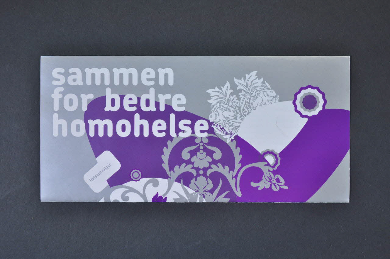 Dépliant "Sammen for bedre homohelse" (Ensemble pour une meilleure santé gaie) 2005.122.5 Photo Mucem
