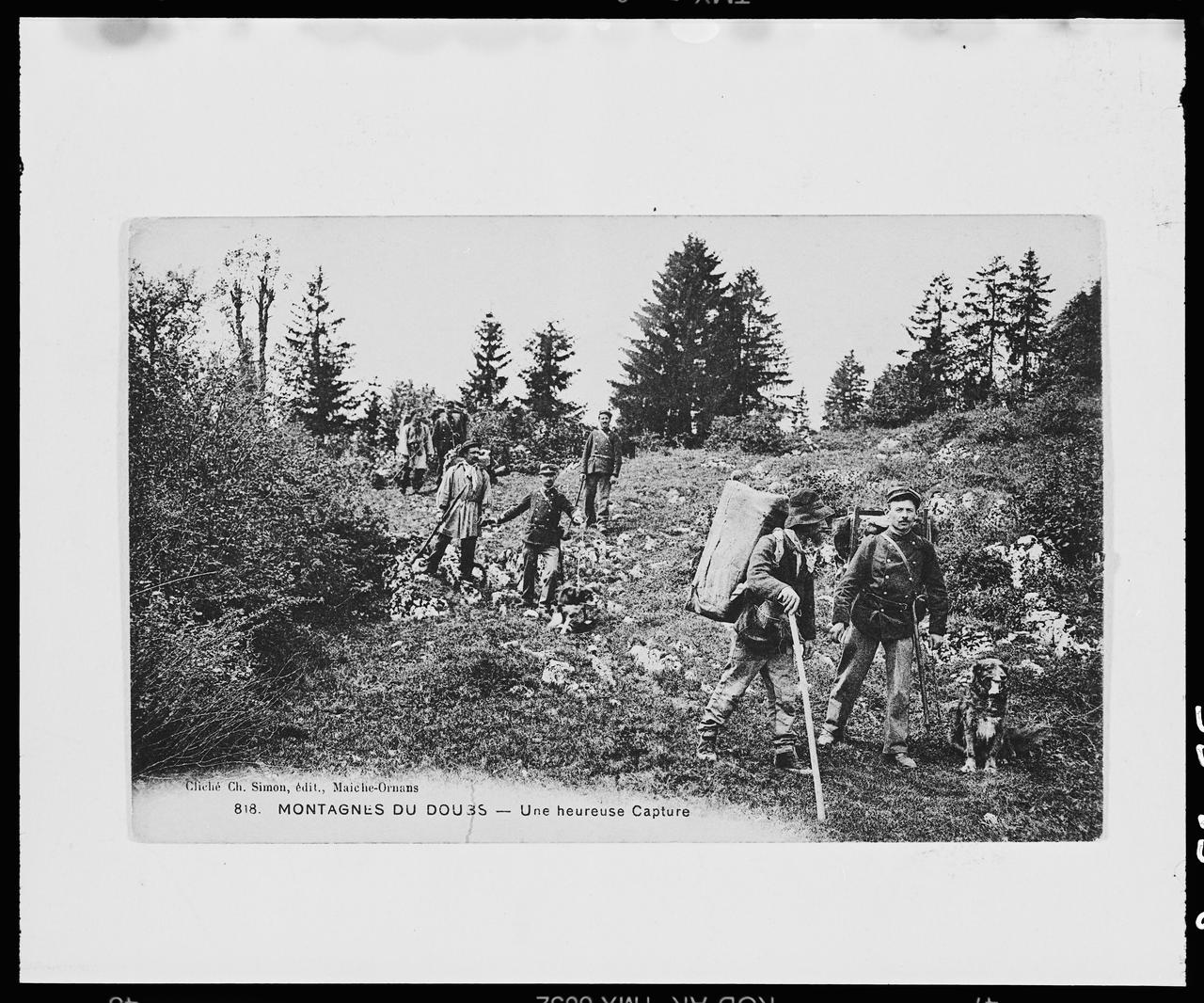 photographie Montagnes du doubs. Une heureuse capture (cp 015738) Ph.1999.53.8 Photo © Musée des Civilisations de lEurope et de la Méditerranée/Anonyme