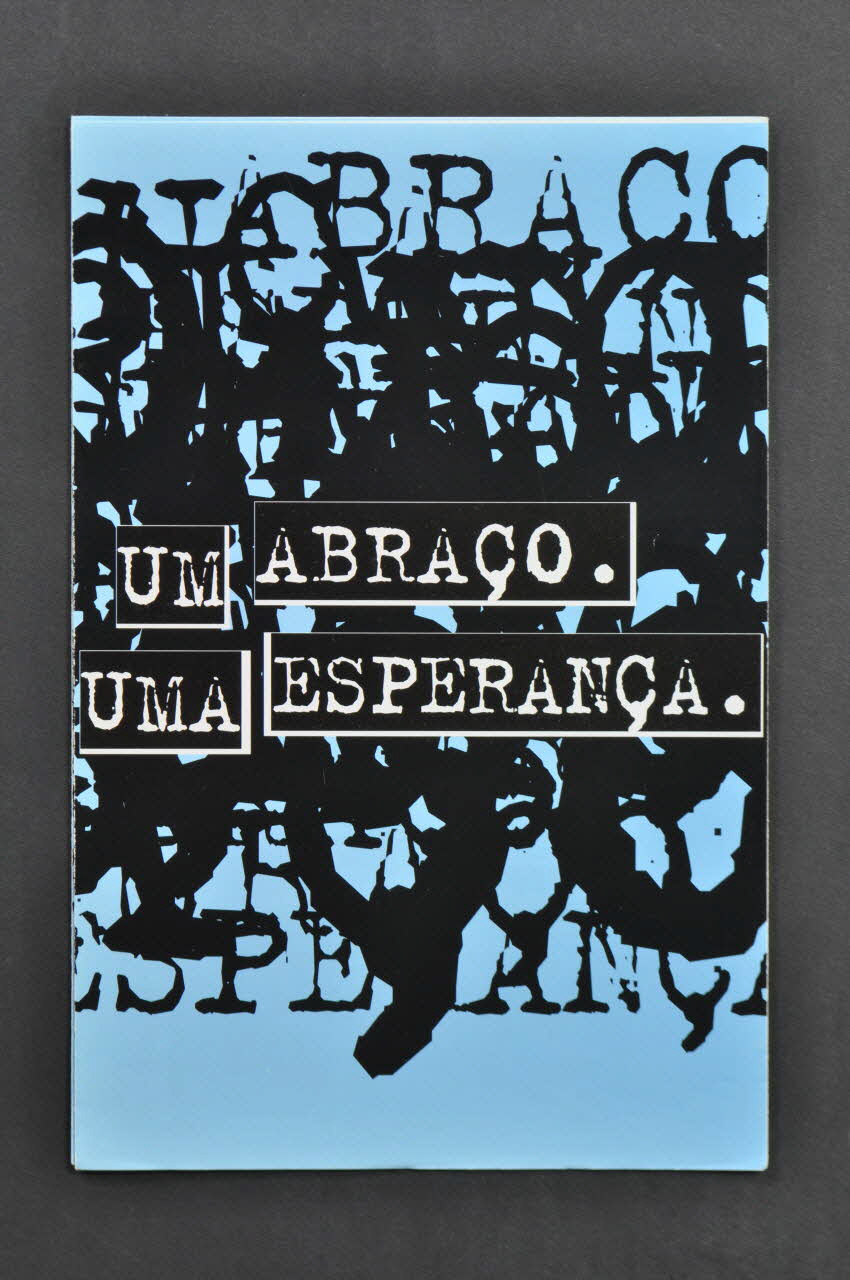 Abraço Dépliant "Um abraço Uma Esperança" (Un baiser. Une espérance) Portugal 1996 2003.109.42 Photo Mucem