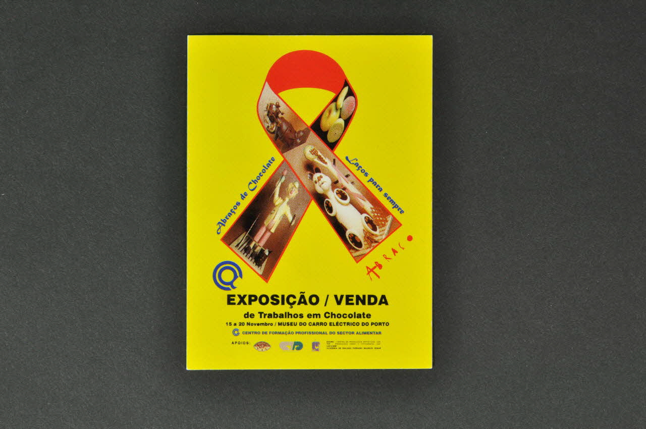 autocollant "Exposicao venda de trabalhos em chocolate" (Exposition vente d'oeuvres en chocolat) 2003.109.51 Photo Mucem