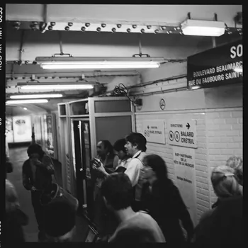 Hervé Jézéquel photographie MNATP. Exposition. Musiciens des rues de Paris (18 novembre 1997 - 27 avril 1998) Ile-de-France, France 1997/4/1-1997/6/30 Ph.2008.00.4.295 Photo © Musée des Civilisations de lEurope et de la Méditerranée/Jézéquel, Hervé