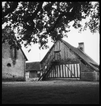 Docteur Robert Gessain photographie [Sans légende] France 1938 Ph.2009.00.21.12 Photo © Musée des Civilisations de lEurope et de la Méditerranée/Gessain, Docteur Robert