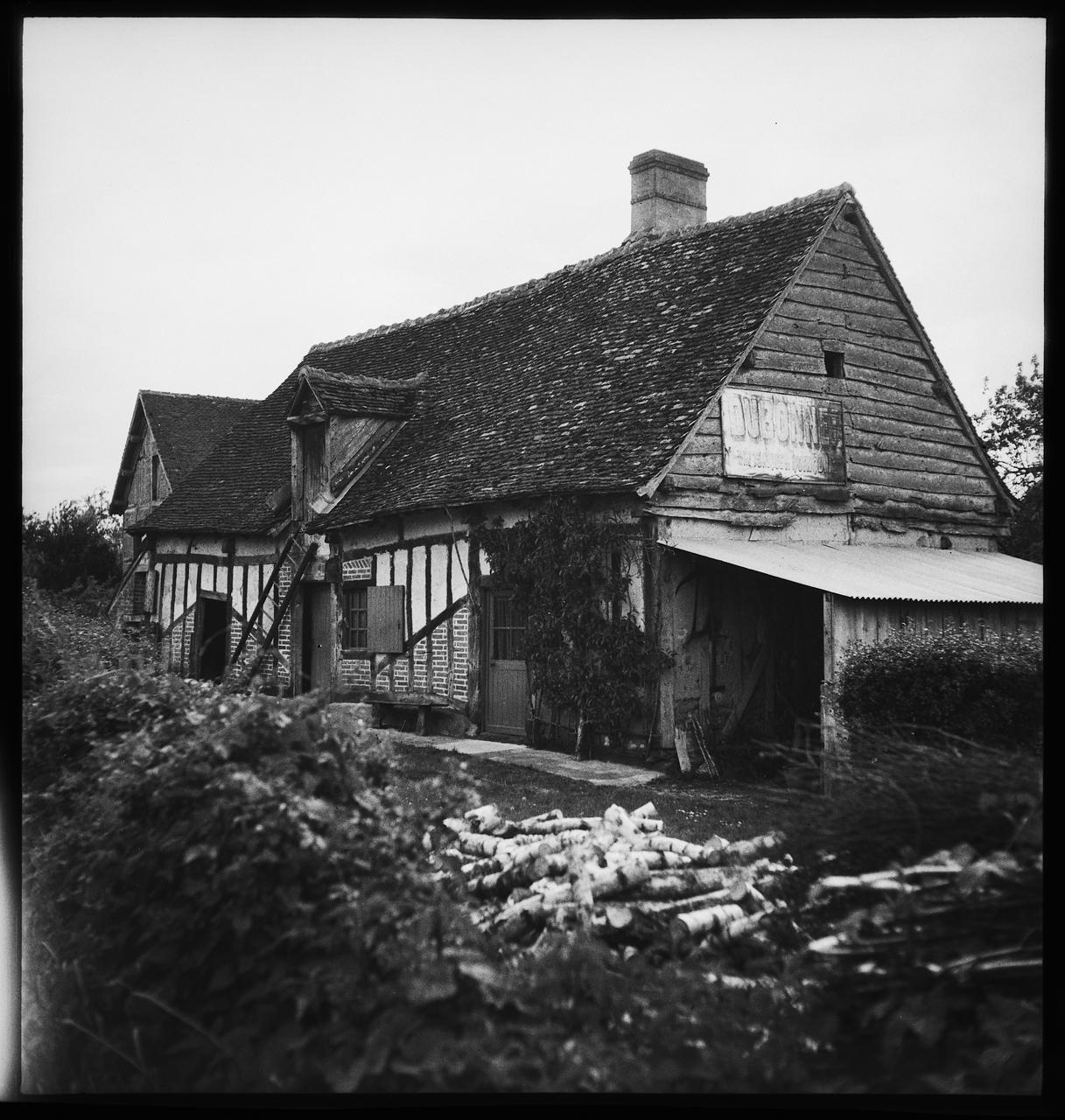 Docteur Robert Gessain photographie [Sans légende] France 1938 Ph.2009.00.21.21 Photo © Musée des Civilisations de lEurope et de la Méditerranée/Gessain, Docteur Robert
