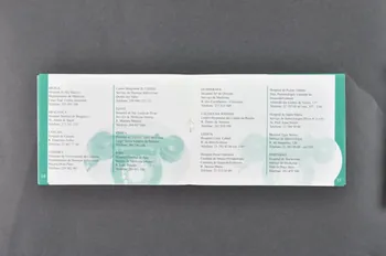BROCHURE "Guia de acesso aos cuidados de saude de populaçoes migrantes em Portugal" (Guide d'accès aux soins de santé pour les populations migrantes au Portugal) 2003.109.58  Photo Mucem