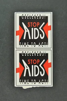 autocollant "Stop AIDS Time to act"  (Stop au sida / Il est temps d'agir) 2005.124.35 Photo Mucem