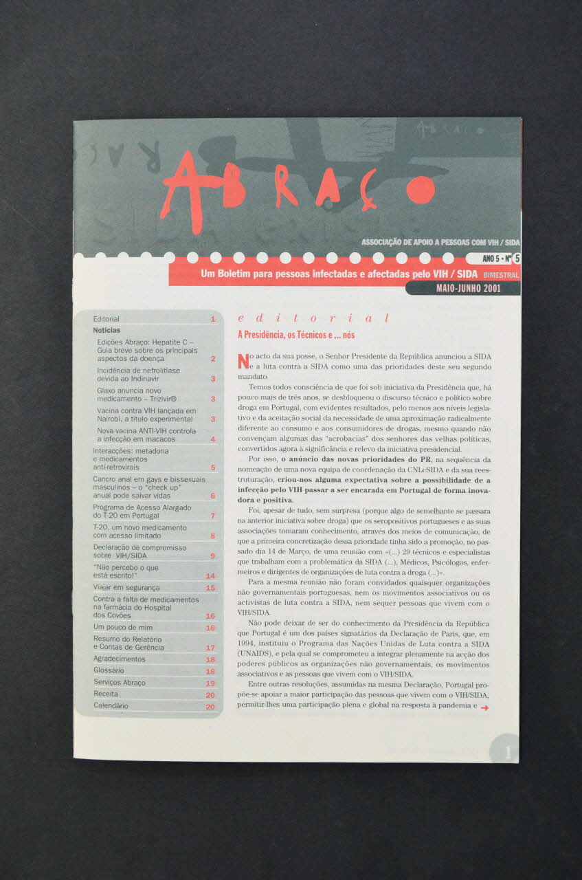 Abraço revue Abraço. Um Boletim para pessoas infectadas e afectadas pelo VIH/SIDA Portugal 2001 2003.109.88 Photo Mucem